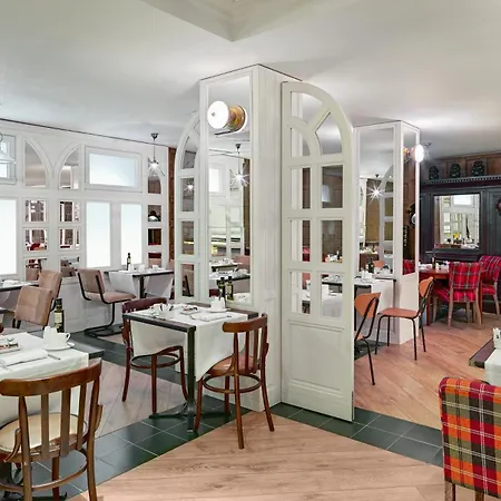 호텔 부티크 H10 몬트카다 4*