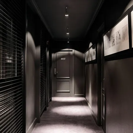 ホテル ブティック H10 モントカダ