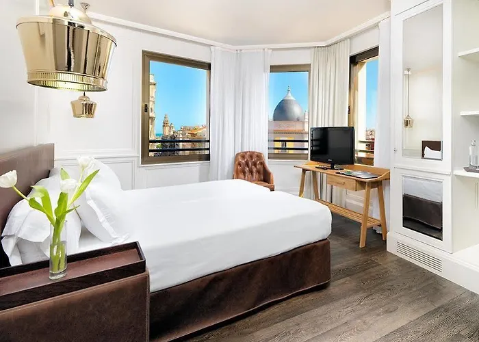 精品酒店蒙特卡达h10