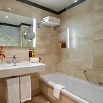 Boutique H10 Montcada Hotel 4*
